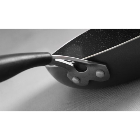 PATELNIA ALUMINIOWA Z POWŁOKĄ TEFLON PLATINUM PROFESSIONAL NIEPRZYWIERAJĄCĄ ŚR. 28 CM - HENDI 621134 PATELNIA ALUMINIOWA Z POWŁOKĄ TEFLON PLATINUM PROFESSIONAL NIEPRZYWIERAJĄCĄ ŚR. 28 CM - HENDI 621134