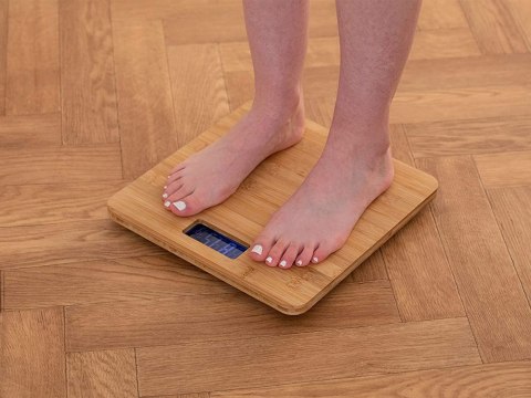 Waga łazienkowa elektroniczna bambusowa cyfrowa lcd 180kg temperatura Waga łazienkowa elektroniczna bambusowa cyfrowa lcd 180kg temperatura