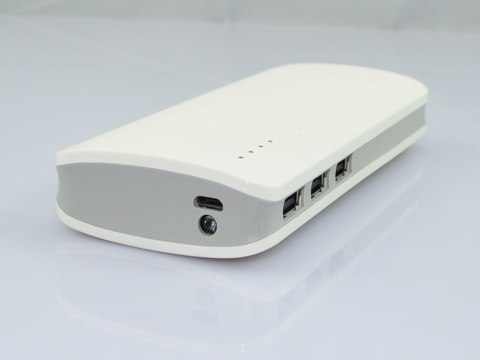 POWER BANK 10000MAH 3USB (100) POWER BANK 10000MAH 3USB (100)