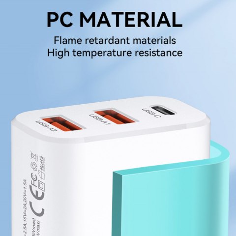 Ładowarka sieciowa 100-240V 30W USB-C 2x USB-A biała Ładowarka sieciowa 100-240V 30W USB-C 2x USB-A biała