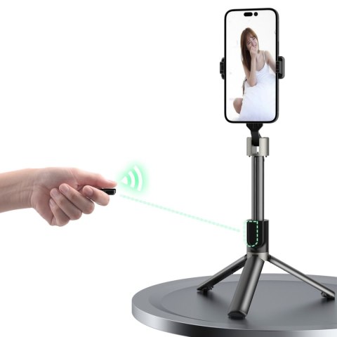 Selfie stick kijek teleskopowy do selfie ze statywem i pilotem BT F18W czarny Selfie stick kijek teleskopowy do selfie ze statywem i pilotem BT F18W czarny