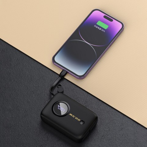 Powerbank 10000mAh z kablami USB-C / Lightning czarny Powerbank 10000mAh z kablami USB-C / Lightning czarny
