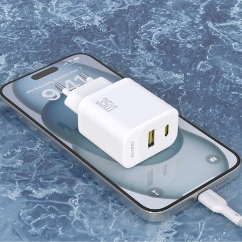 Ładowarka sieciowa A27 MaxC USB-C USB-A GaN 35W - biała