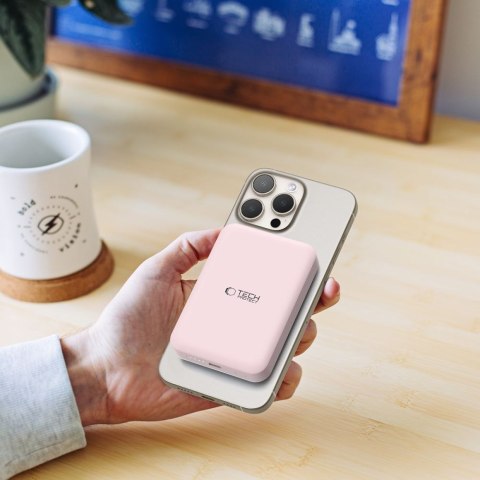 Powerbank magnetyczny PB11 10000mAh 15W MagSafe z kablem USB-C - różowy