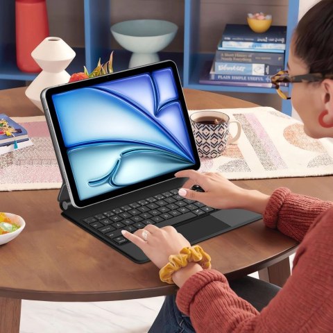 Etui z klawiaturą na iPad Air 10.9'' 2020 / 2022 / iPad Air 11'' 2024 / 2025 Smartcase Magnetic - czarne