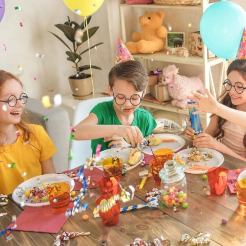 Akcesoria czarodzieja: 16 okrągłych akcesoriów na Halloween, czarny kolor, plastik